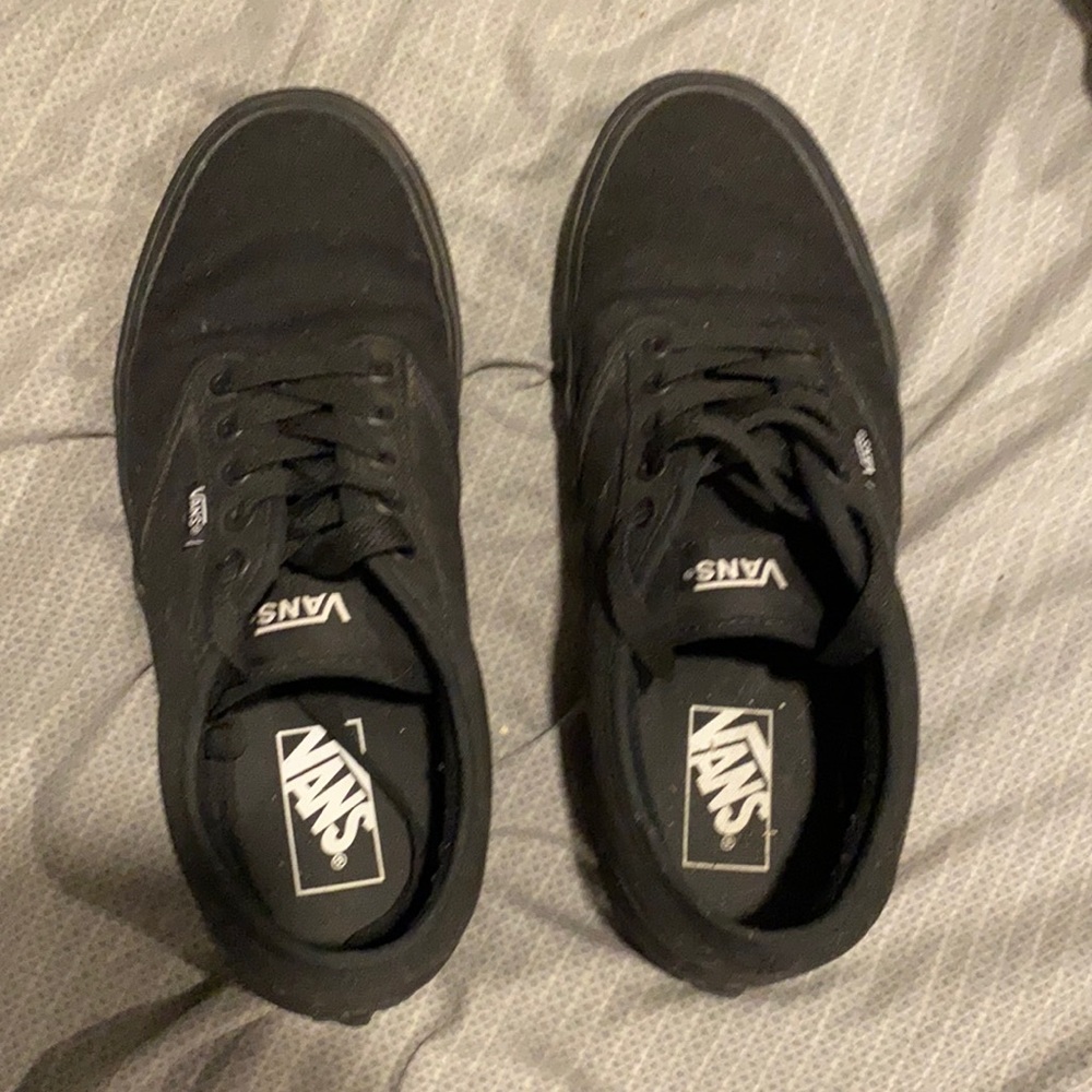 Lo-Top Vans (black)